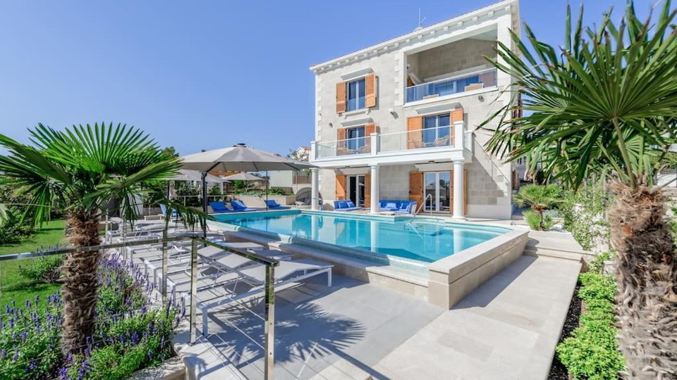 New luxury villa with infinity pool&comma; wellness area&comma; and sea view near Rogoznica