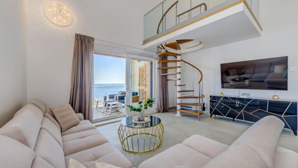 New luxury villa with infinity pool&comma; wellness area&comma; and sea view near Rogoznica
