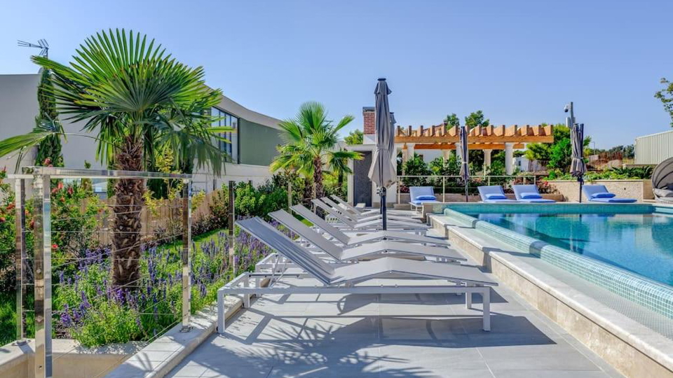 New luxury villa with infinity pool&comma; wellness area&comma; and sea view near Rogoznica