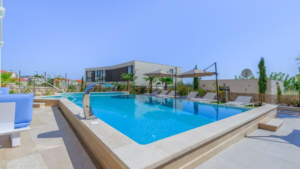 New luxury villa with infinity pool&comma; wellness area&comma; and sea view near Rogoznica
