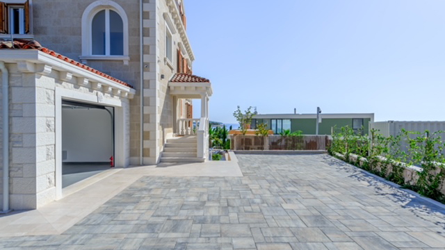 New luxury villa with infinity pool&comma; wellness area&comma; and sea view near Rogoznica