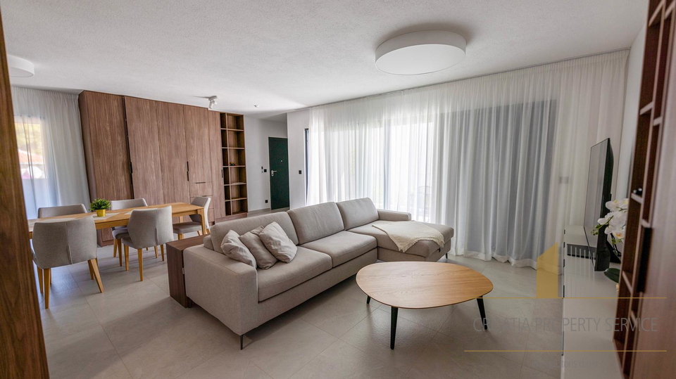 Ekskluzivni penthouse prvi red do mora na otoku Hvaru!