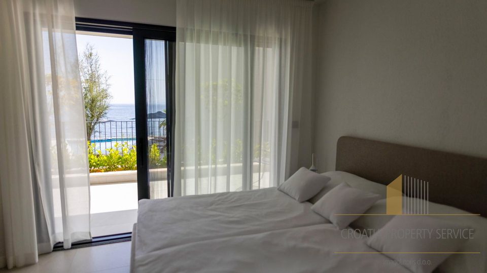 Ekskluzivni penthouse prvi red do mora na otoku Hvaru!