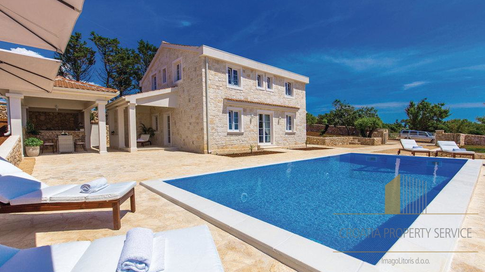 Impressionante villa in pietra con vista mare a Novalja sull'isola di Pag!