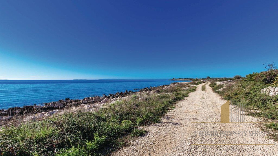 Impressionante villa in pietra con vista mare a Novalja sull'isola di Pag!