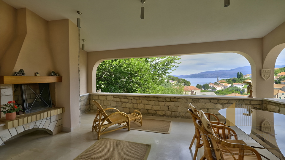 Beautiful  Mediterranean villa with a sea view in Splitska on the island of Brač!