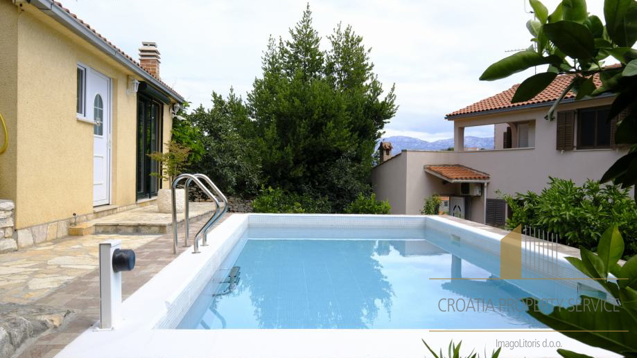 Beautiful  Mediterranean villa with a sea view in Splitska on the island of Brač!