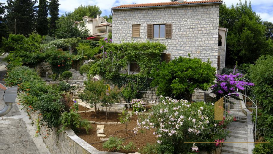 Beautiful  Mediterranean villa with a sea view in Splitska on the island of Brač!