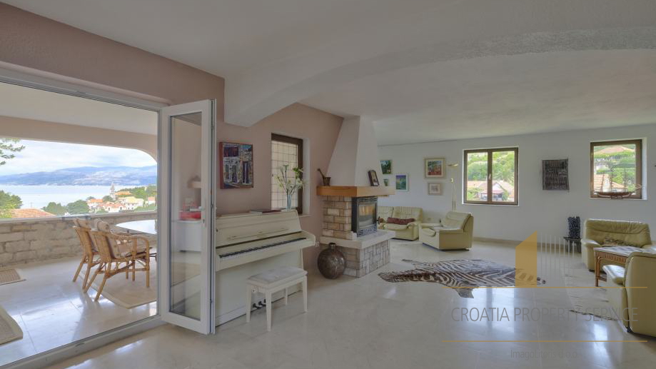 Beautiful  Mediterranean villa with a sea view in Splitska on the island of Brač!