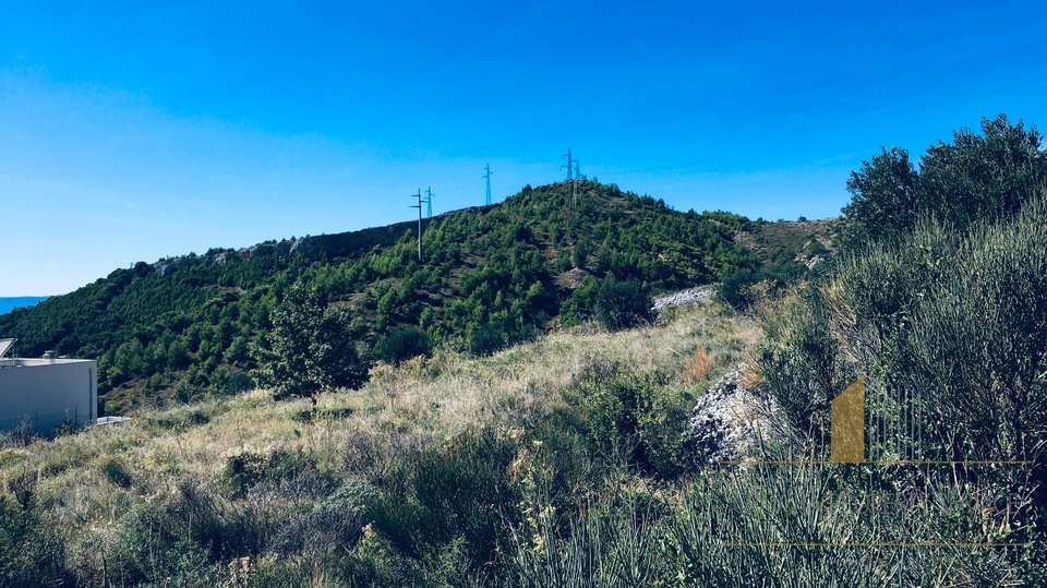 Zemljište s predivnim pogledom na more, blizina Splita i Omiša