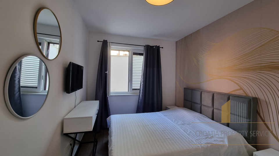 Apartma na atraktivni lokaciji, drugi red ob morju na otoku Hvar!