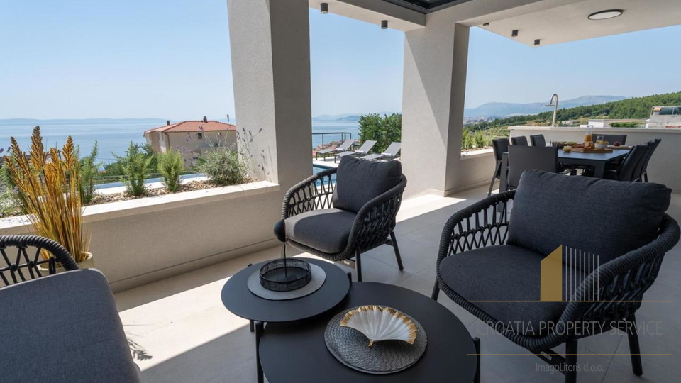 Villa di lusso con vista panoramica sul mare nelle vicinanze di Spalato!