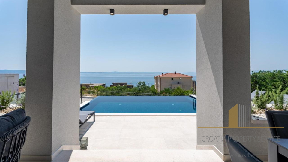 Villa di lusso con vista panoramica sul mare nelle vicinanze di Spalato!