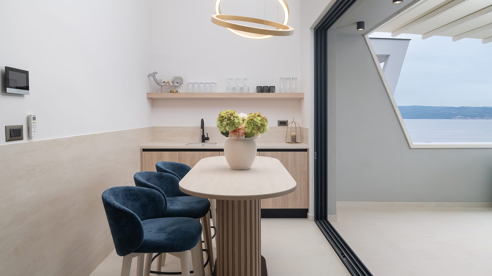 Luxury villa with panoramic sea views near Split&excl;