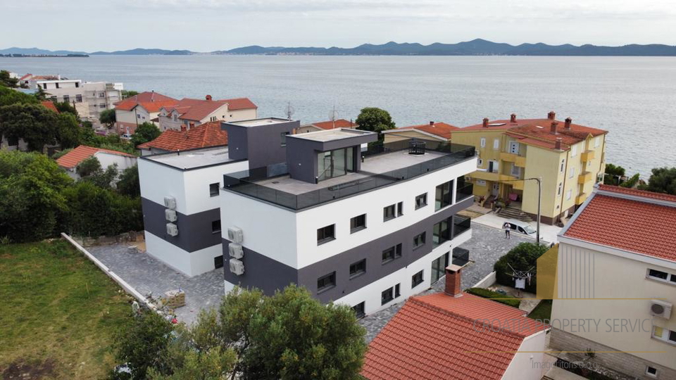 Luksuzni penthouse s krovnom terasom u okolici Zadra!