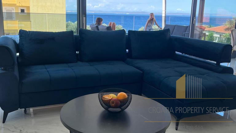 Luksuzni penthouse s krovnom terasom u okolici Zadra!