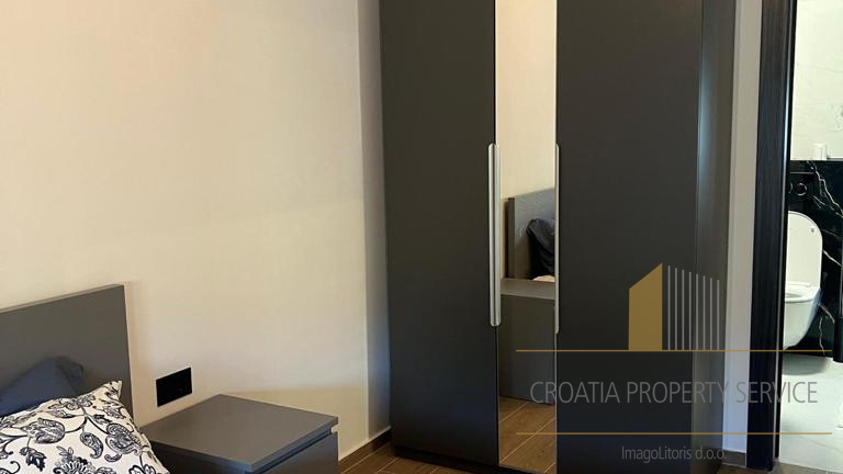 Luksuzni penthouse s krovnom terasom u okolici Zadra!