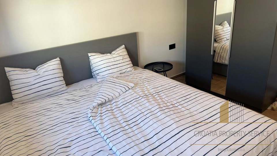 Luksuzni penthouse s krovnom terasom u okolici Zadra!