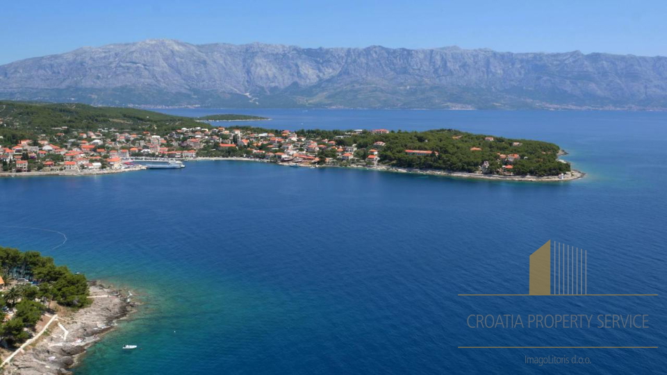 Bellissima casa in pietra a 40 m dal mare a Selca sull'isola di Brač!
