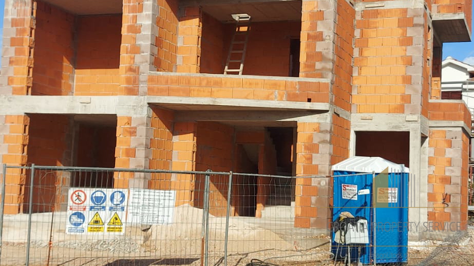 Elegant semi-detached house of 200m2 under construction - Vodice!