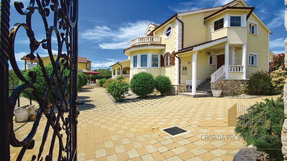 Casa, 350 m2, Vendita, Vodice