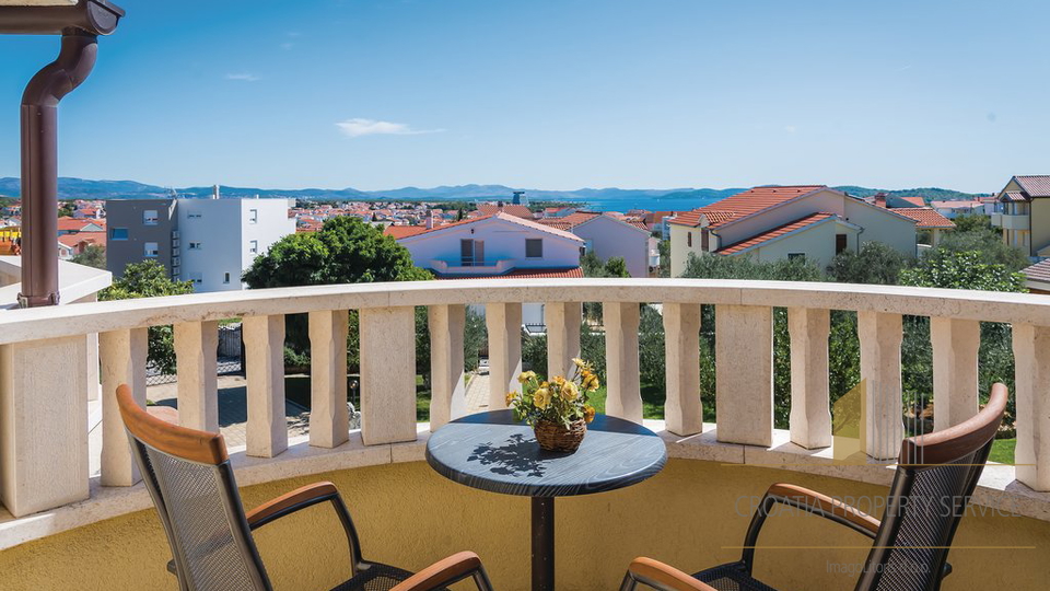 An attractive villa with a pool and a beautiful garden in Vodice!