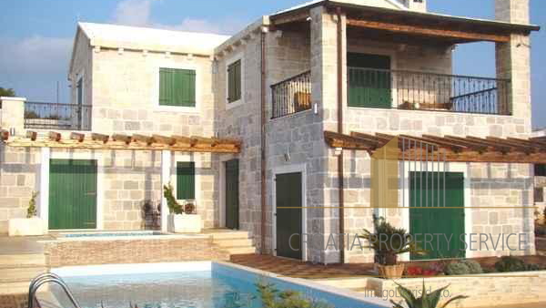 Beautiful villa with a swimming pool and panoramic sea view - Primošten!