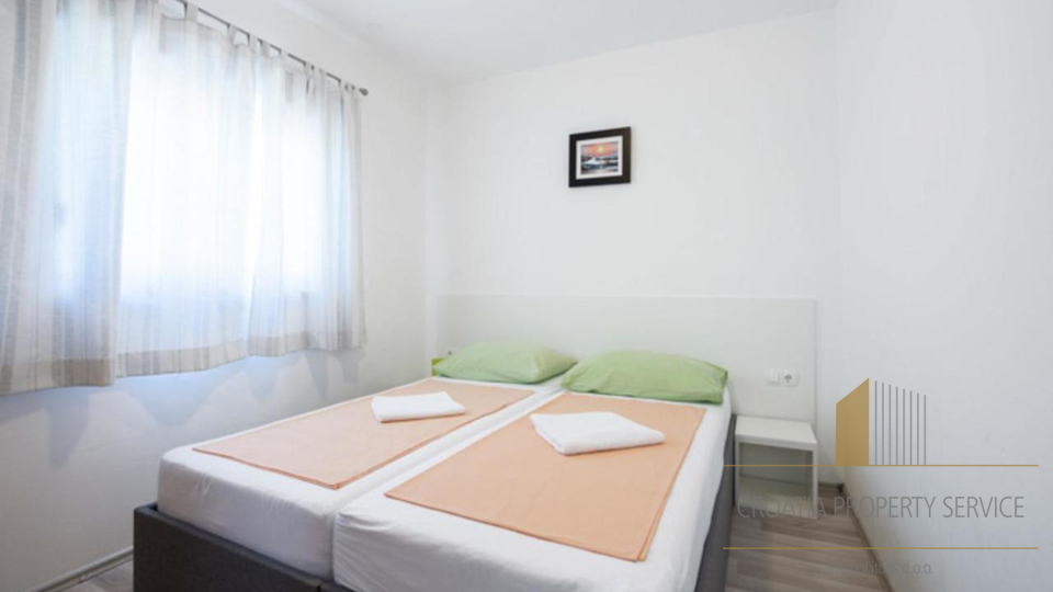 Urbana apartmanska vila s pogledom na more u okolici Splita!