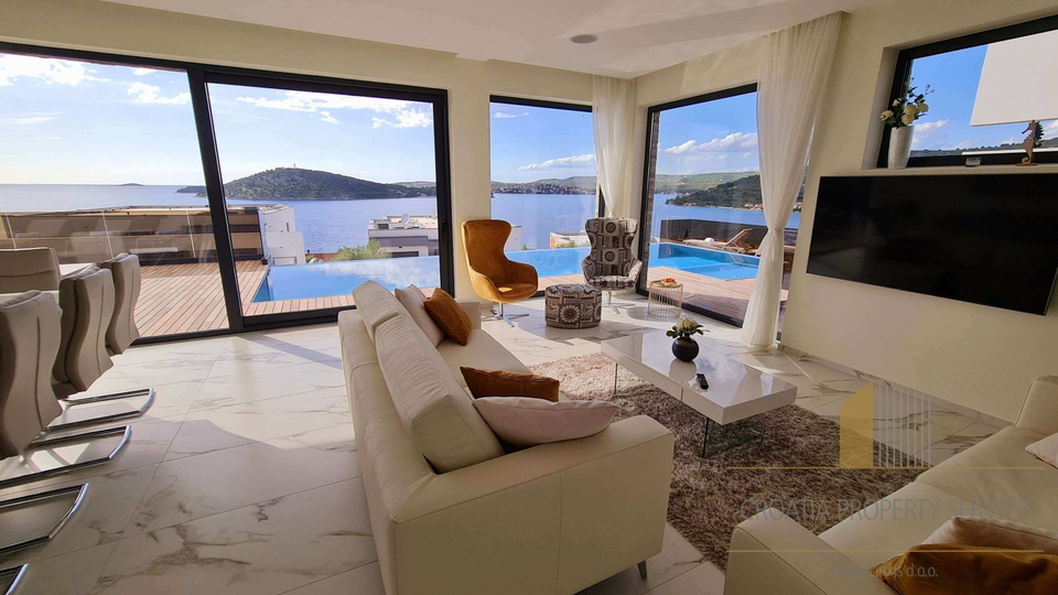 Luxury villa with sea view near Rogoznica!