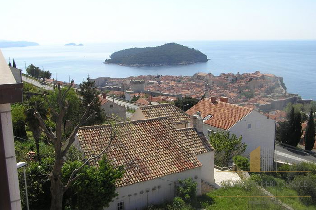 Ampio appartamento su due livelli con vista sul mare e sul Centro Storico - Dubrovnik!