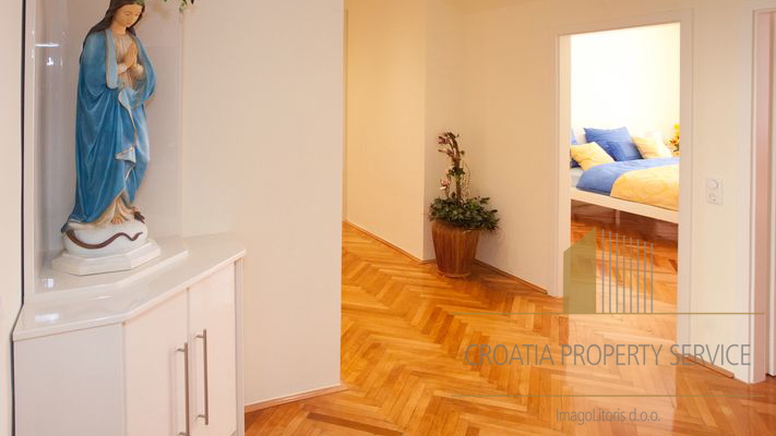 Luxurious apartment in an elite location in the center of Split!