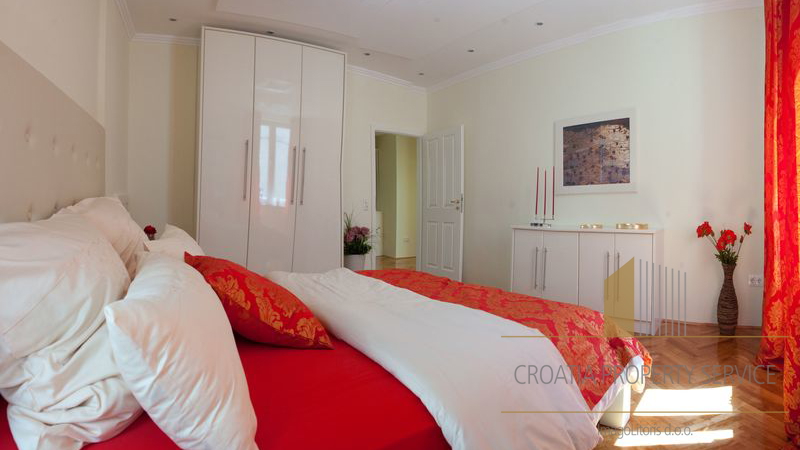 Luxurious apartment in an elite location in the center of Split!