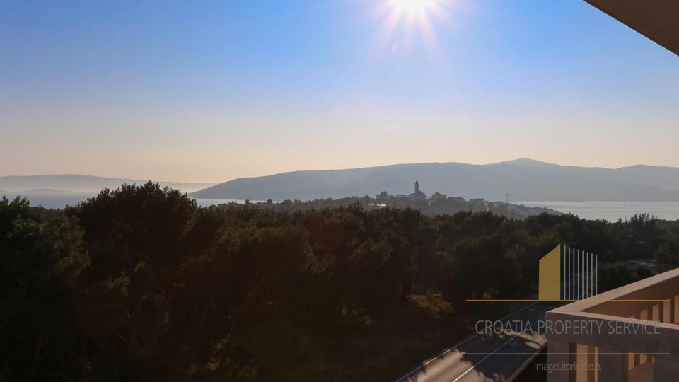 Šarmanten aparthotel 400 m od plaže v bližini Trogirja!