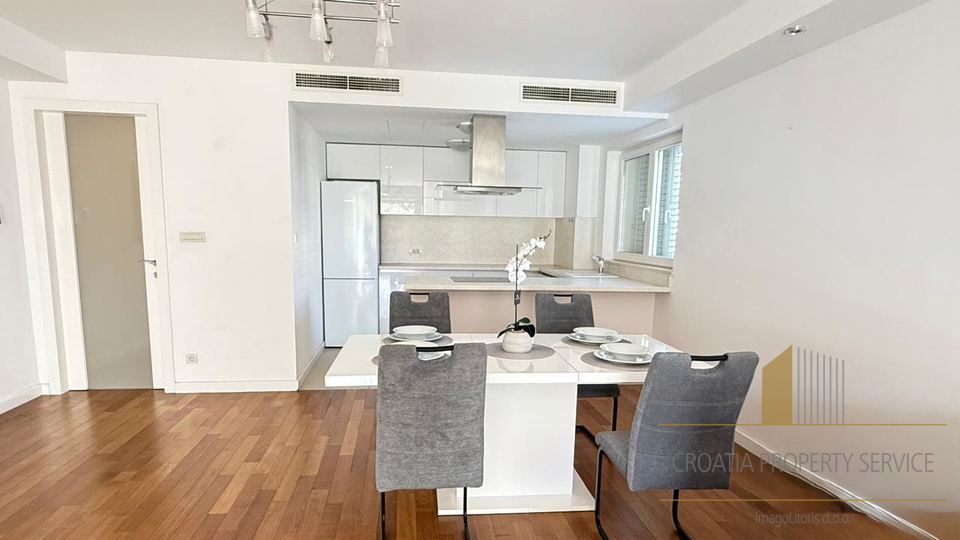 Luxury apartment in Lapad Bay – a combination of elegance, tranquility, and prestige in Dubrovnik!