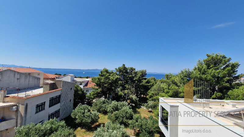 Beautiful apartment house near the beach in Tučepi!