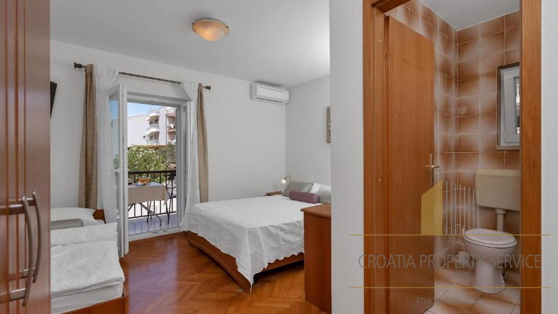 Beautiful apartment house near the beach in Tučepi!