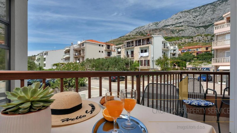 Beautiful apartment house near the beach in Tučepi!
