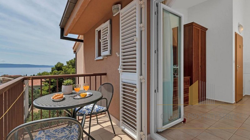 Beautiful apartment house near the beach in Tučepi!