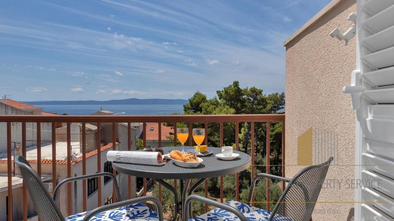 Beautiful apartment house near the beach in Tučepi!