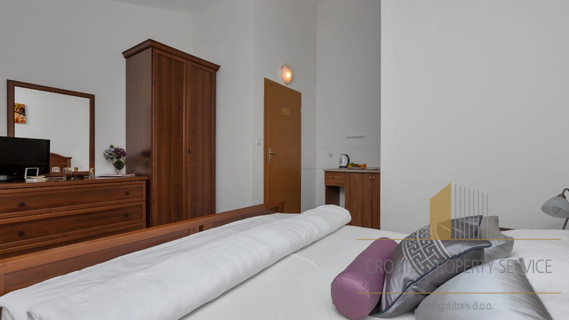 Beautiful apartment house near the beach in Tučepi!