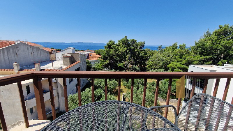 Beautiful apartment house near the beach in Tučepi!