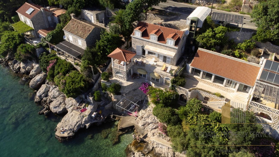 Unique stone villa first line to the sea – Dubrovnik!