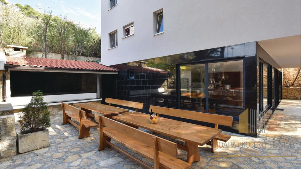 Albergo, 600 m2, Vendita, Dugi Rat - Duće