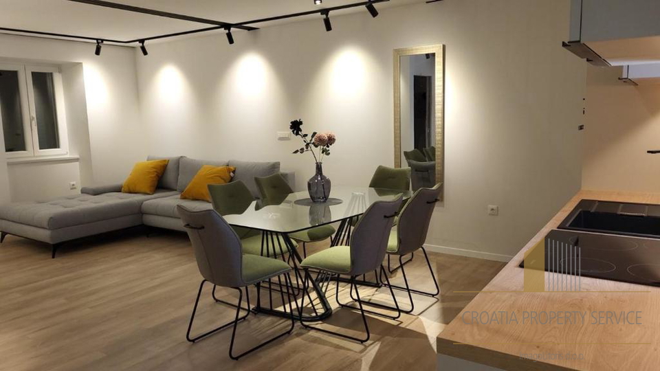 Luxury apartments with sea view in the center of Makarska!