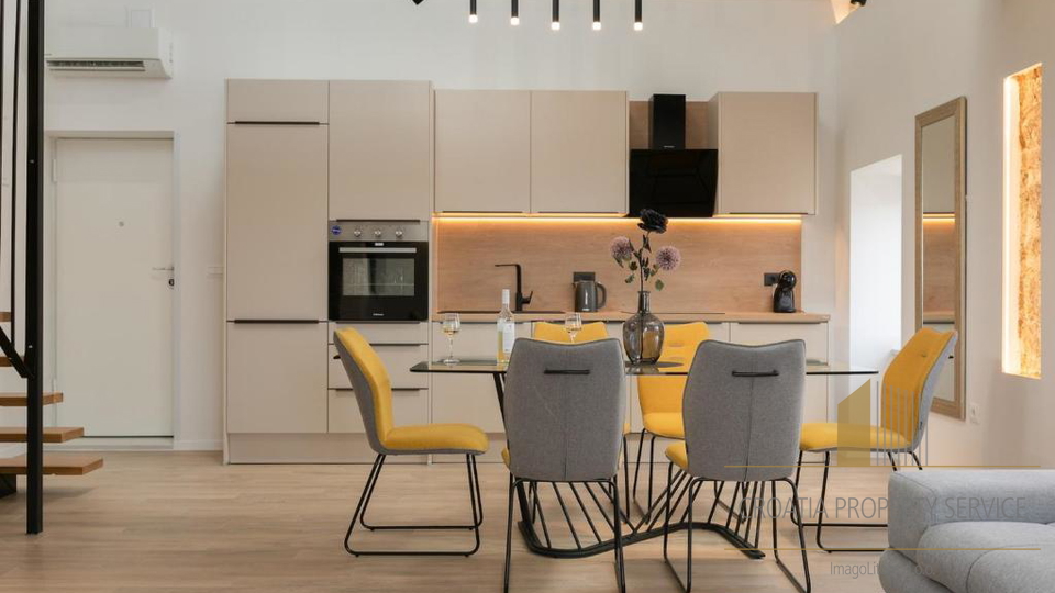 Luxury apartments with sea view in the center of Makarska!