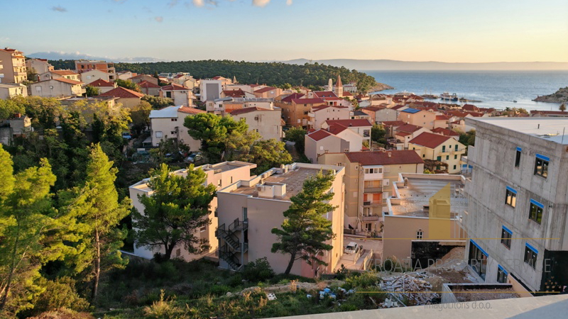 Newly built apartments in the city center - Makarska!