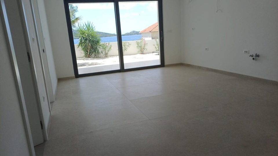 Luxuri&ouml;ses Penthouse mit Meerblick 50 m vom Strand entfernt &ndash; Kalebova Luka&excl;