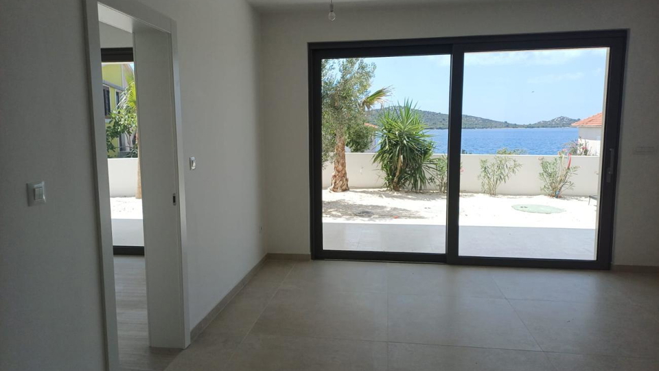 Appartamento di lusso con due camere a 50 m dalla spiaggia &ndash; Kalebova Luka&excl;