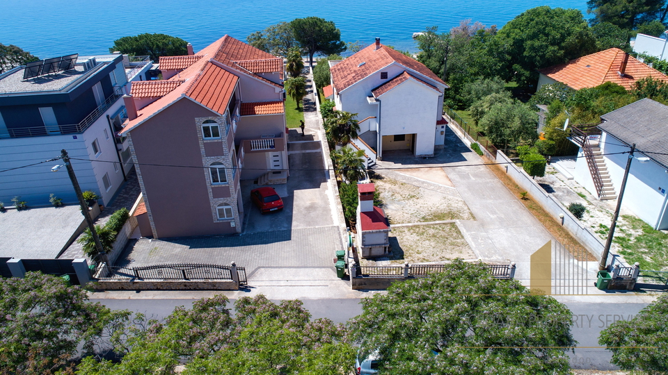 Apartmajska vila prva vrsta do plaže!