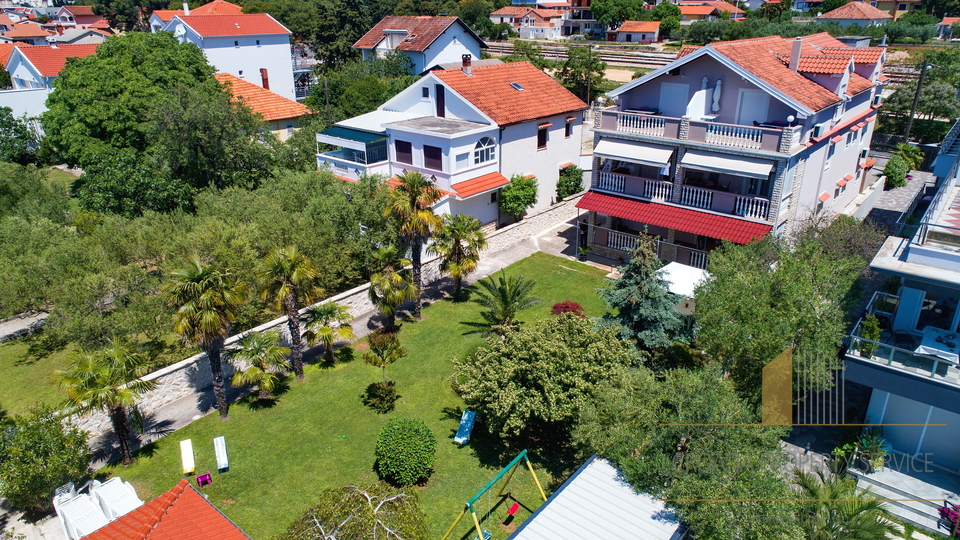 Apartmajska vila prva vrsta do plaže!